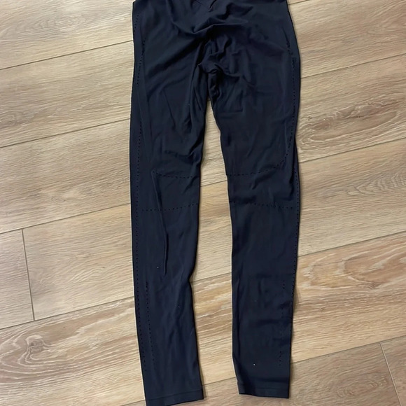 Gymshark Black Training Leggings - Picture 6 of 15